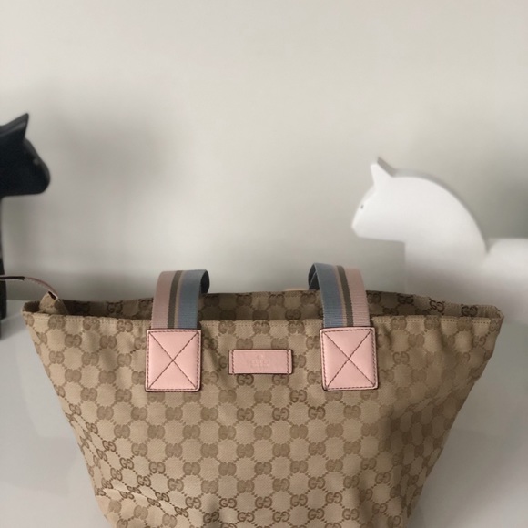Handbags - Gucci tote bag